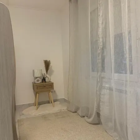 Flat * Saint-Martin-de-Valgalgues