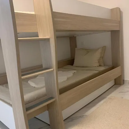 Flat * Saint-Martin-de-Valgalgues